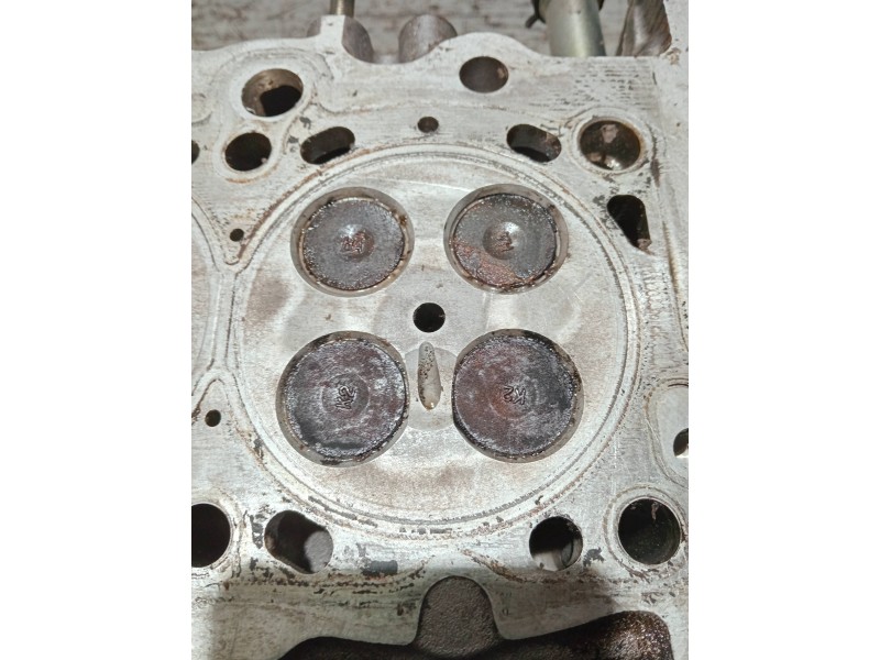 Recambio de culata para mazda 3 lim. (bl) referencia OEM IAM 984B0126 R2 