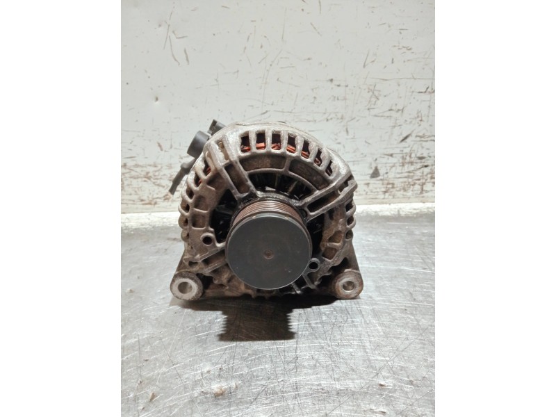 Recambio de alternador para peugeot 307 break / sw (s1) referencia OEM IAM 9646321880 0124525035 150A