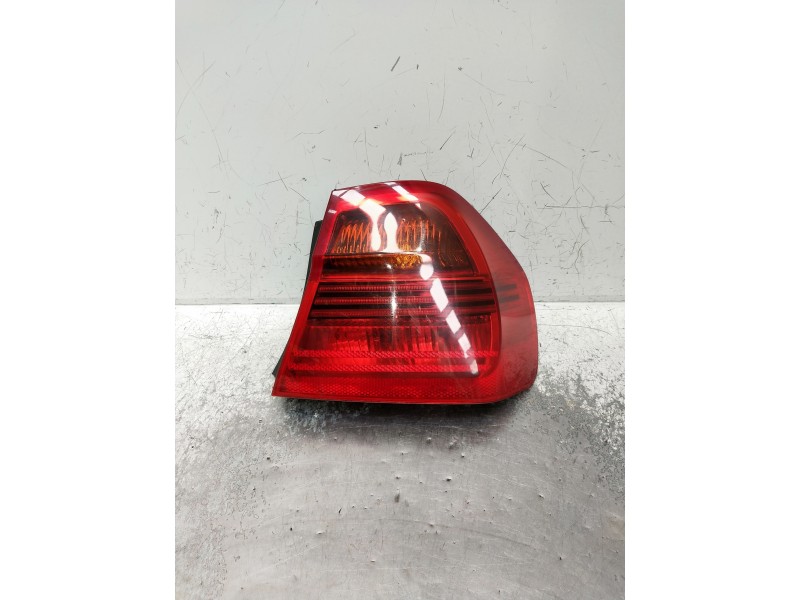 Recambio de piloto trasero derecho para bmw serie 3 berlina (e90) referencia OEM IAM 6937458  