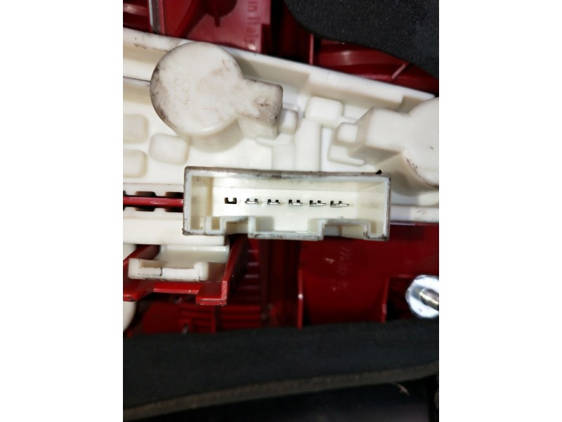 Recambio de piloto trasero derecho para bmw serie 3 berlina (e90) referencia OEM IAM 6937458  