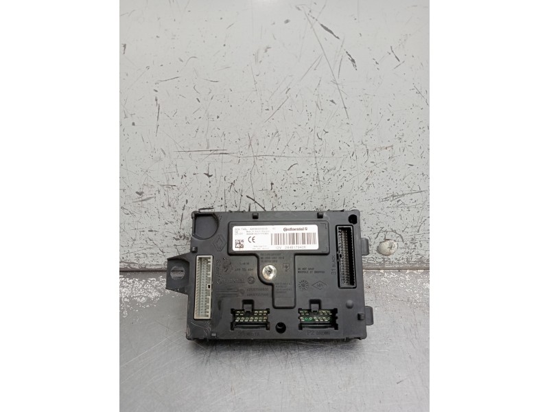 Recambio de modulo electronico para dacia sandero referencia OEM IAM 284B17940R A2C9226508 