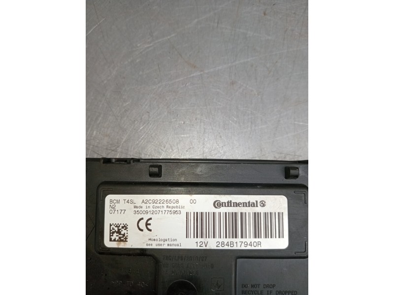 Recambio de modulo electronico para dacia sandero referencia OEM IAM 284B17940R A2C9226508 