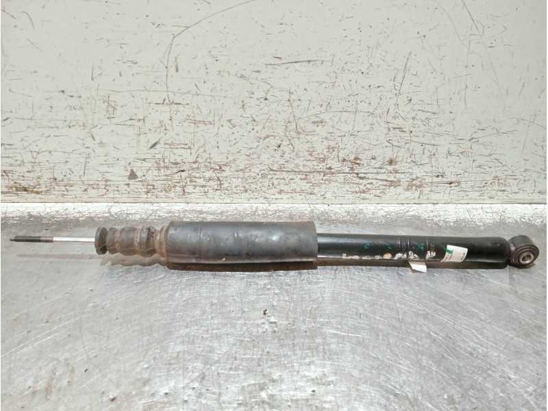 Recambio de amortiguador trasero izquierdo para dacia spring referencia OEM IAM 562103041R  