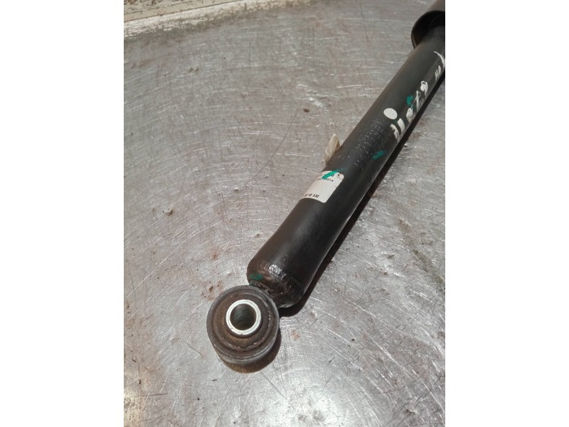 Recambio de amortiguador trasero derecho para dacia spring referencia OEM IAM 562103041R  