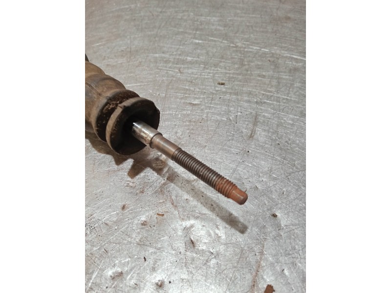 Recambio de amortiguador trasero derecho para dacia spring referencia OEM IAM 562103041R  