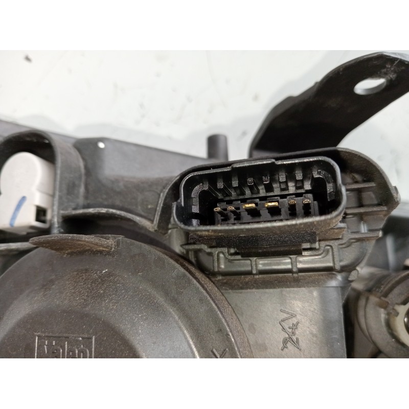 Recambio de faro izquierdo para dacia sandero referencia OEM IAM 260604218R  
