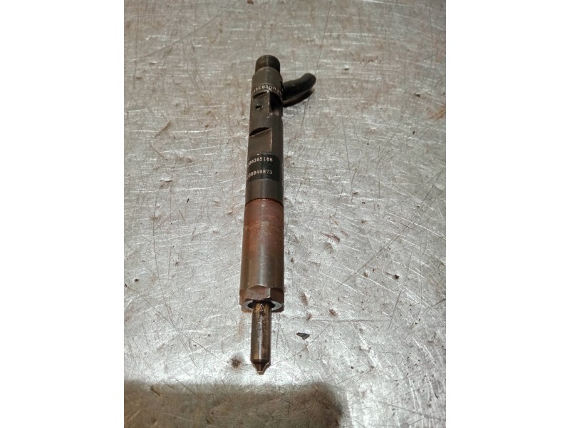 Recambio de inyector para renault scenic ii referencia OEM IAM 8200365186 8200049873 1.5DCI