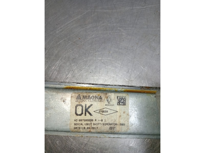 Recambio de elevalunas delantero derecho para dacia sandero referencia OEM IAM 807209299R  