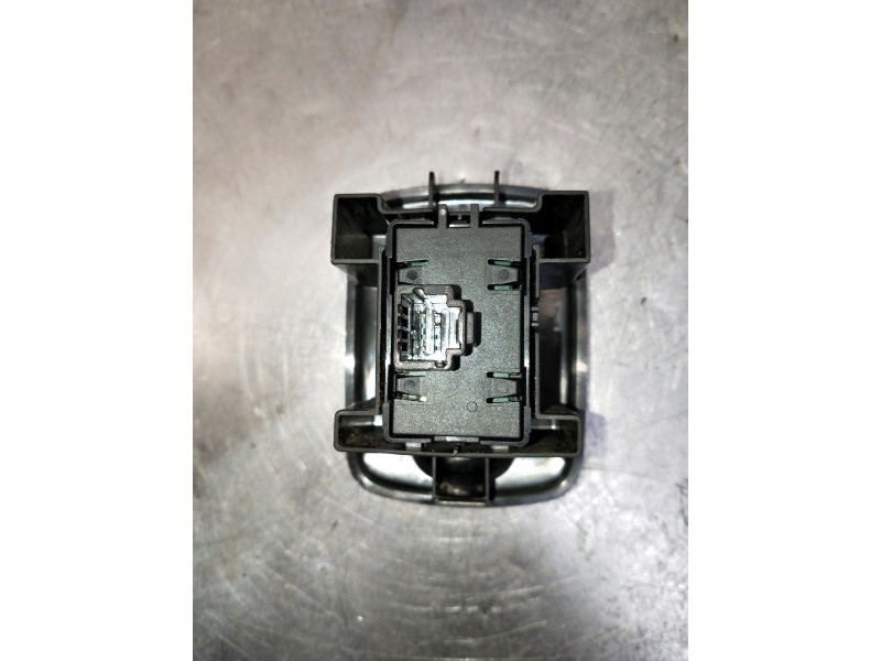 Recambio de mando elevalunas delantero derecho para smart forfour referencia OEM IAM   5P