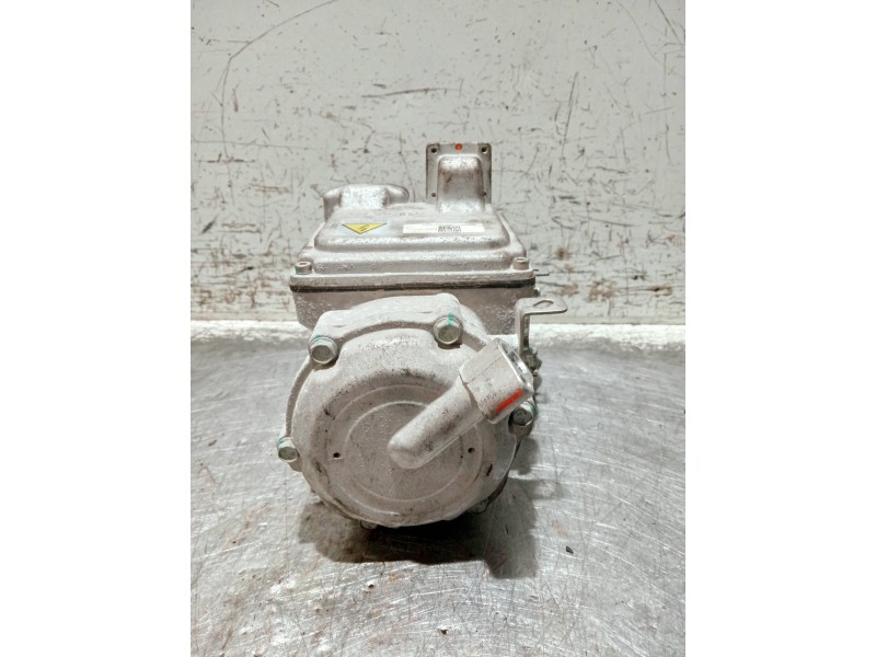 Recambio de compresor aire acondicionado para dacia spring referencia OEM IAM 926006978R  