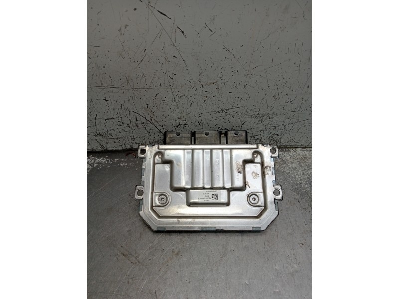 Recambio de centralita motor uce para dacia sandero referencia OEM IAM 237109612R 237108697R 