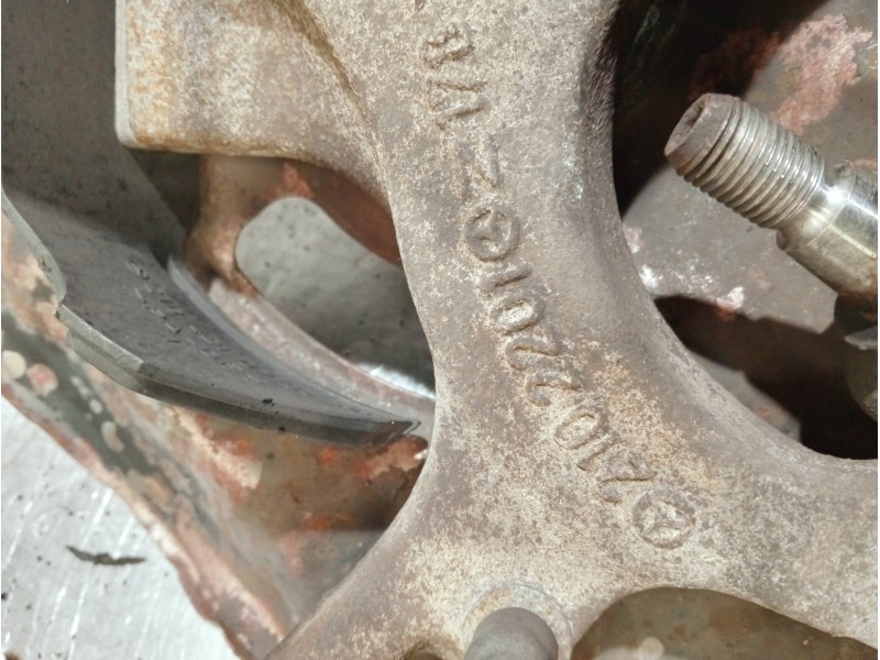 Recambio de mangueta delantera izquierda para mercedes clase e (w210) berlina diesel referencia OEM IAM A2102201  