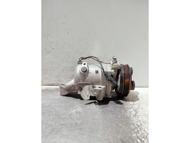 Recambio de compresor aire acondicionado para suzuki ignis (/mf) referencia OEM IAM 9520162R11 CR08D 