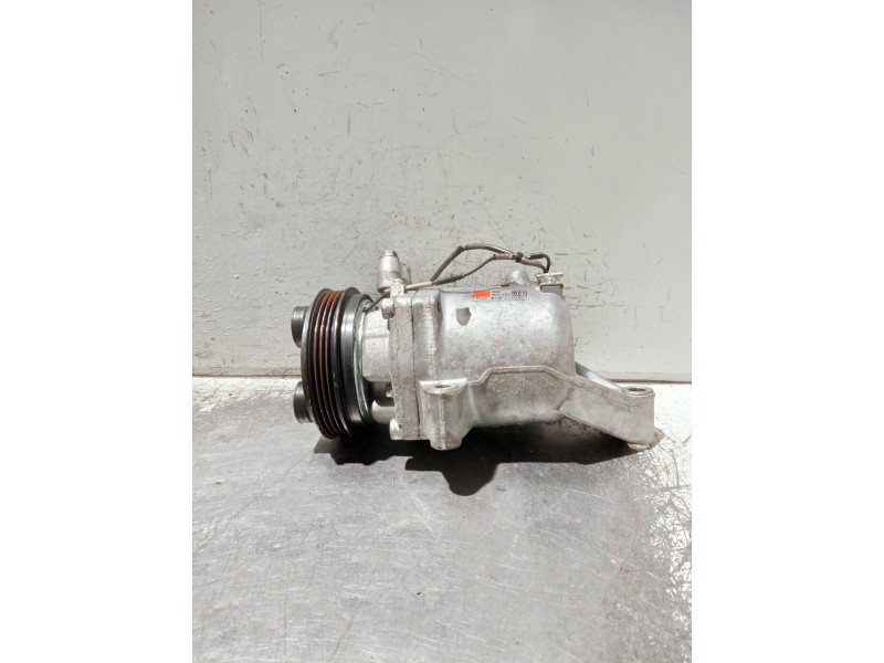 Recambio de compresor aire acondicionado para suzuki ignis (/mf) referencia OEM IAM 9520162R11 CR08D 