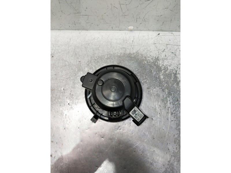 Recambio de motor calefaccion para smart forfour referencia OEM IAM EE795001  