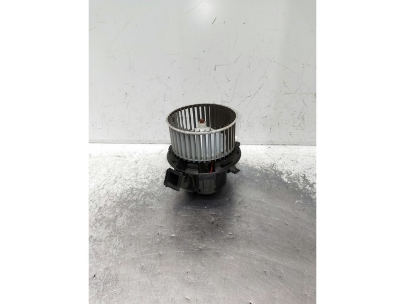 Recambio de motor calefaccion para smart forfour referencia OEM IAM EE795001  