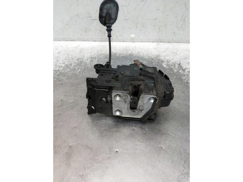 Recambio de motor cierre centralizado trasero derecho para smart forfour referencia OEM IAM 825027950R 40727218 5P