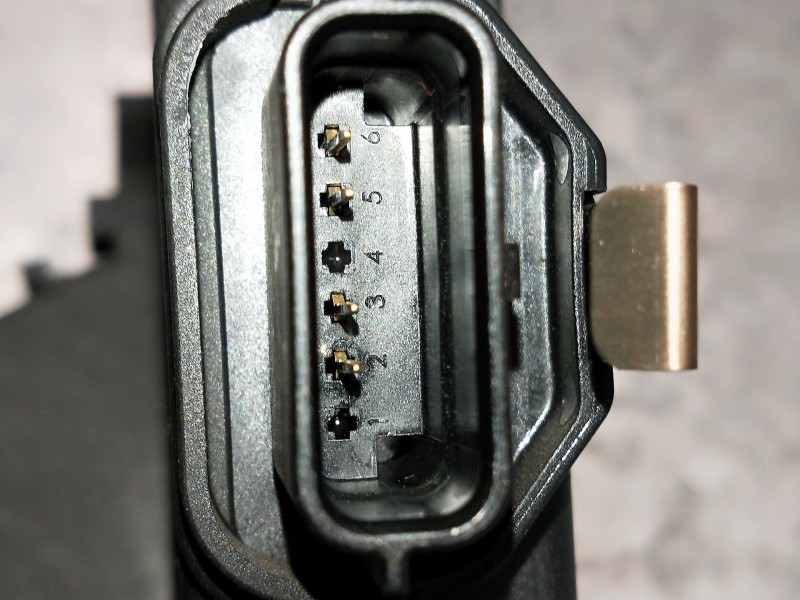 Recambio de motor cierre centralizado trasero derecho para smart forfour referencia OEM IAM 825027950R 40727218 5P