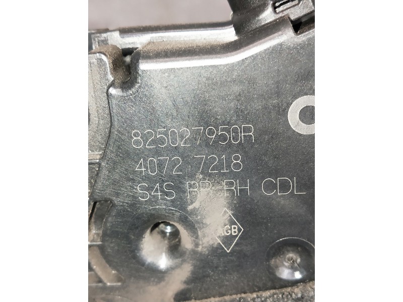 Recambio de motor cierre centralizado trasero derecho para smart forfour referencia OEM IAM 825027950R 40727218 5P