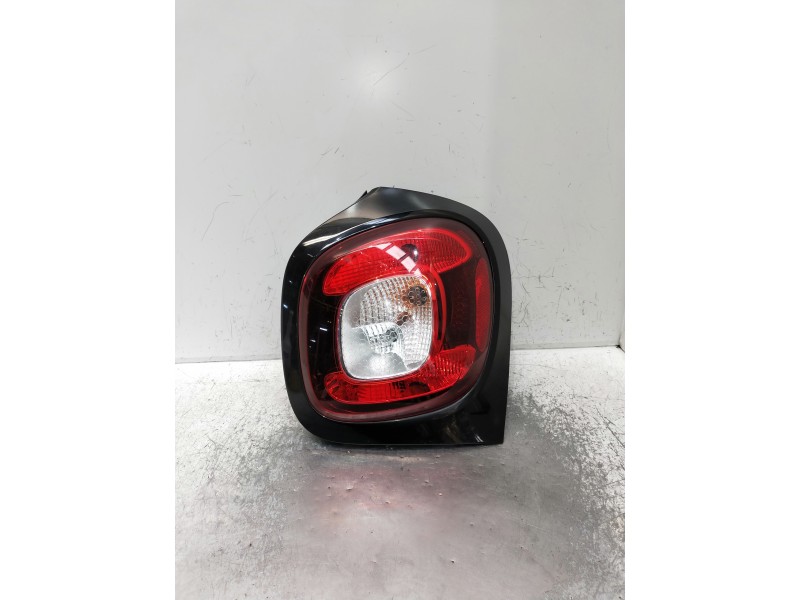 Recambio de piloto trasero derecho para smart forfour referencia OEM IAM 265502707R  