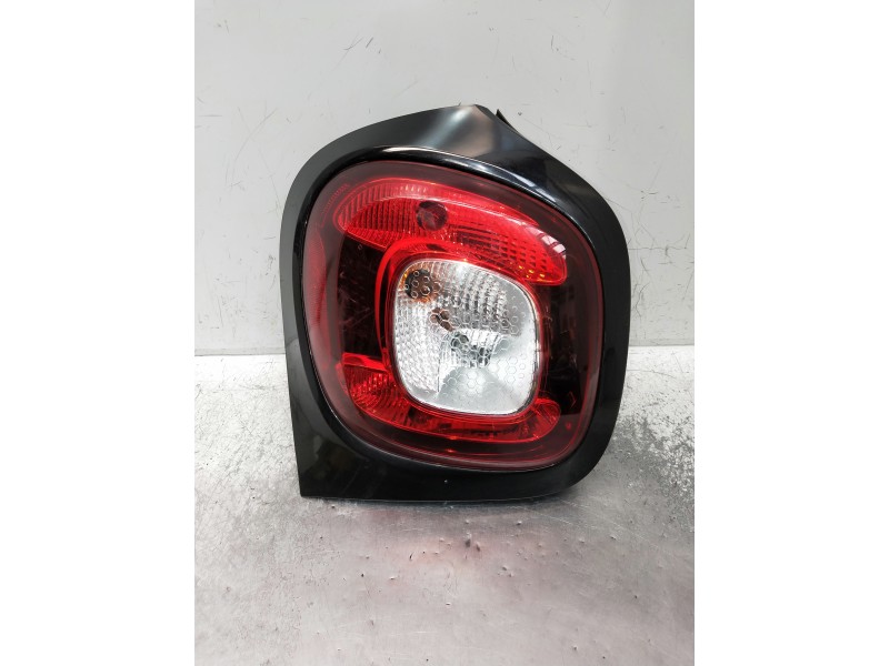 Recambio de piloto trasero izquierdo para smart forfour referencia OEM IAM 269563059R A4538260514 265550049R