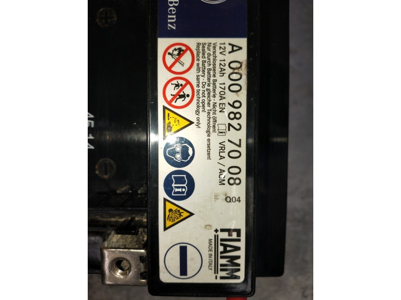 Recambio de bateria para mercedes sprinterii caja cerrada (desde 01.06) referencia OEM IAM A0009827008  BATERIA ACCESORIOS