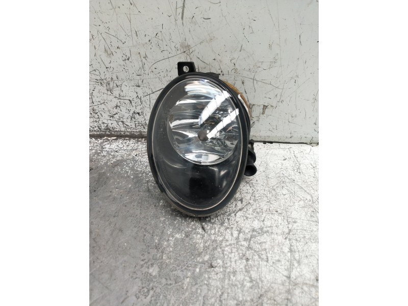 Recambio de faro antiniebla izquierdo para mercedes sprinterii caja cerrada (desde 01.06) referencia OEM IAM A906820389  