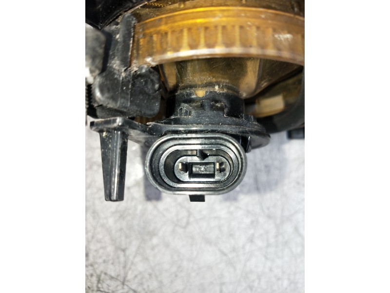 Recambio de faro antiniebla izquierdo para mercedes sprinterii caja cerrada (desde 01.06) referencia OEM IAM A906820389  