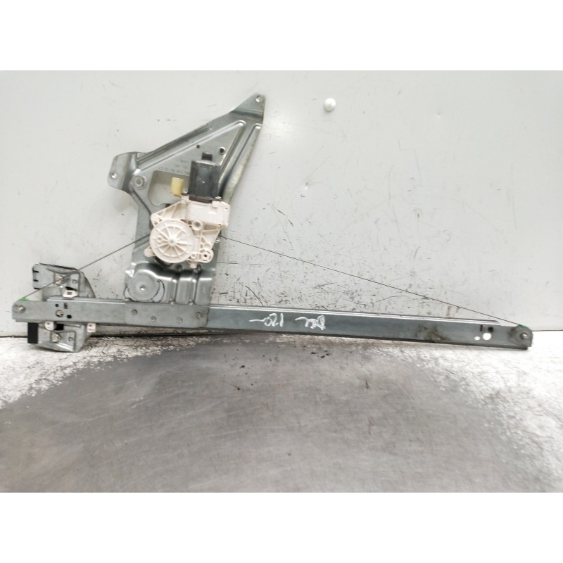 Recambio de elevalunas delantero izquierdo para mercedes sprinterii caja cerrada (desde 01.06) referencia OEM IAM A9067200046LH 