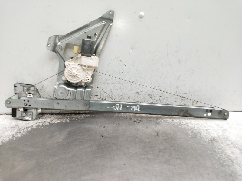 Recambio de elevalunas delantero izquierdo para mercedes sprinterii caja cerrada (desde 01.06) referencia OEM IAM A9067200046LH 