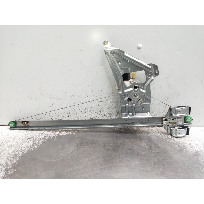 Recambio de elevalunas delantero izquierdo para mercedes sprinterii caja cerrada (desde 01.06) referencia OEM IAM A9067200046LH 