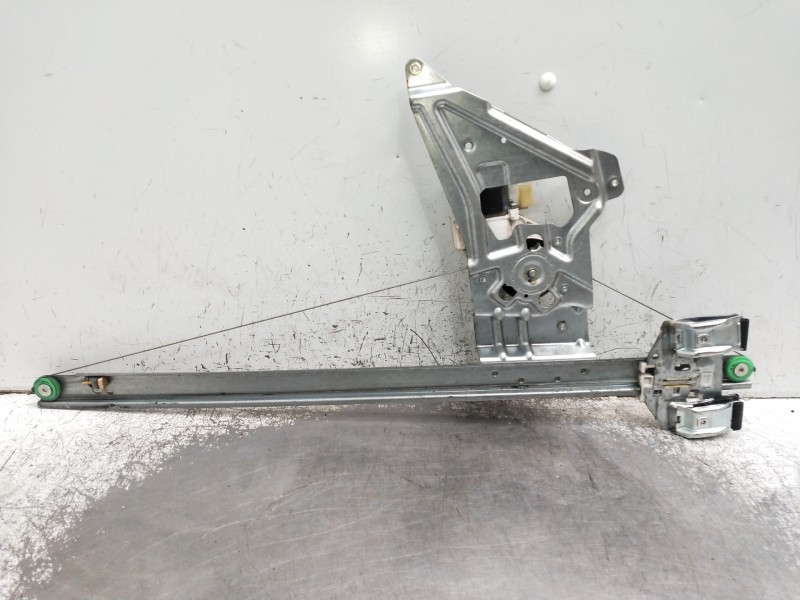 Recambio de elevalunas delantero izquierdo para mercedes sprinterii caja cerrada (desde 01.06) referencia OEM IAM A9067200046LH 