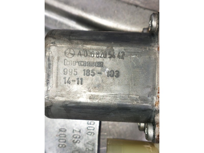 Recambio de elevalunas delantero izquierdo para mercedes sprinterii caja cerrada (desde 01.06) referencia OEM IAM A9067200046LH 