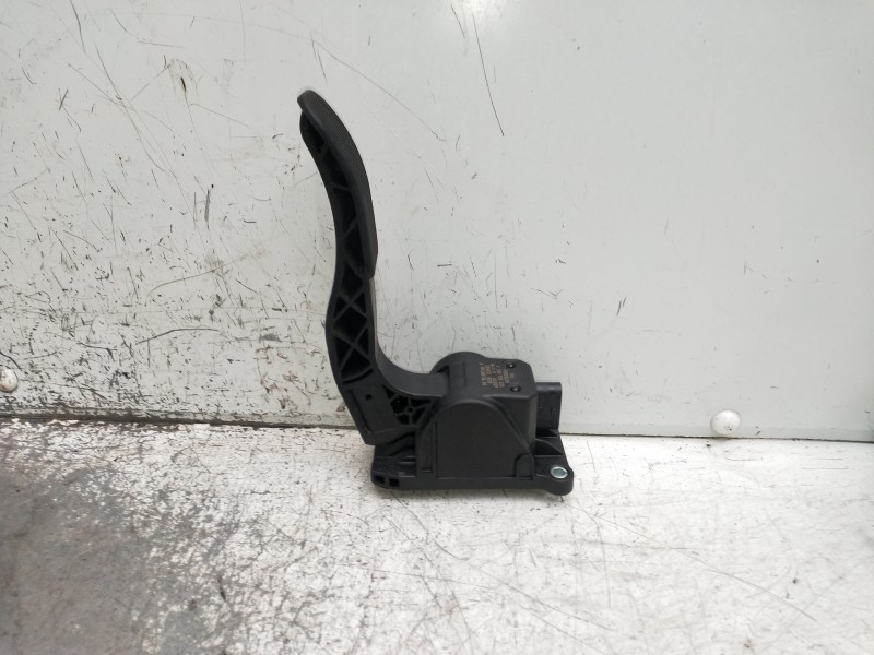 Recambio de potenciometro pedal para mercedes sprinterii caja cerrada (desde 01.06) referencia OEM IAM 0280755023 A9063000404 A0