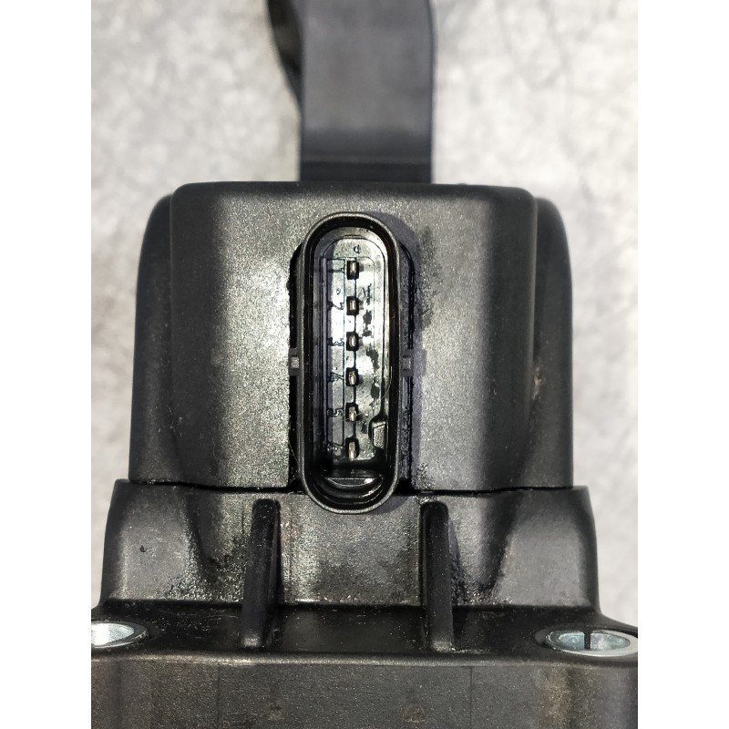 Recambio de potenciometro pedal para mercedes sprinterii caja cerrada (desde 01.06) referencia OEM IAM 0280755023 A9063000404 A0
