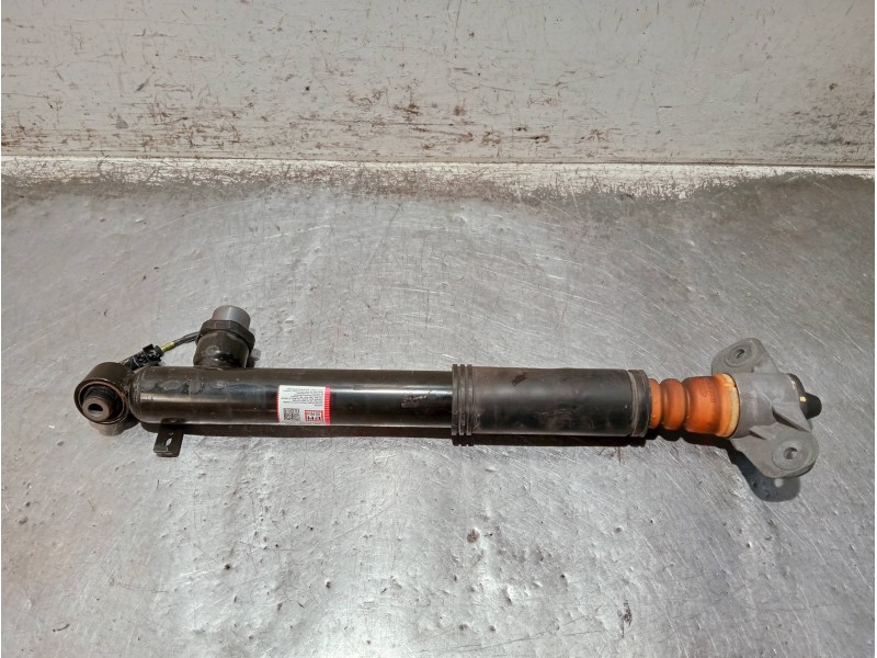 Recambio de amortiguador trasero izquierdo para hyundai kona n os referencia OEM IAM 55300-I3000  