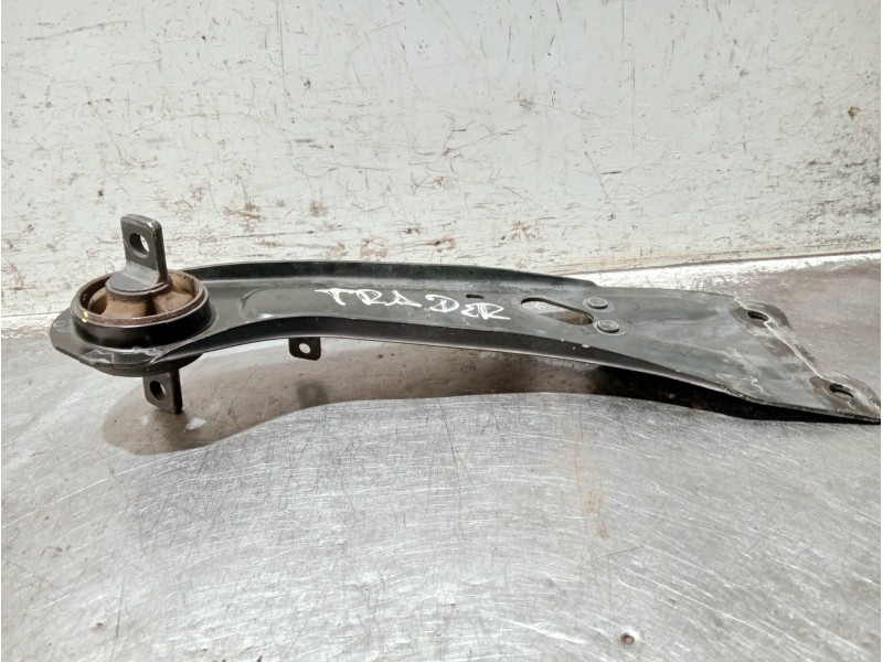 Recambio de brazo suspension inferior trasero derecho para hyundai kona n os referencia OEM IAM 55280I3000  