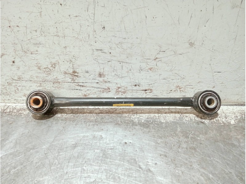 Recambio de tirante trasero derecho para hyundai kona n os referencia OEM IAM 55250K9BA0  