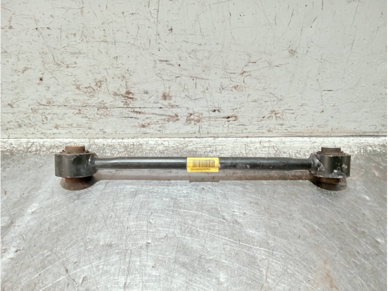 Recambio de tirante trasero derecho para hyundai kona n os referencia OEM IAM 55250K9BA0  
