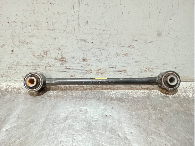Recambio de tirante trasero izquierdo para hyundai kona n os referencia OEM IAM 55250K9BA0  