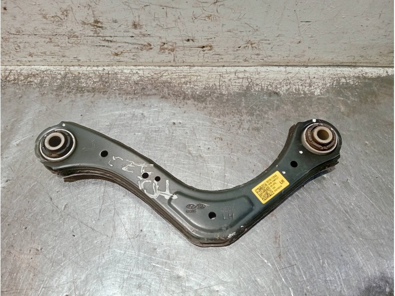 Recambio de brazo suspension superior trasero izquierdo para hyundai kona n os referencia OEM IAM 55101F2BA0  