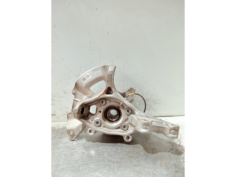 Recambio de mangueta delantera izquierda para hyundai kona n os referencia OEM IAM 51705I3000  