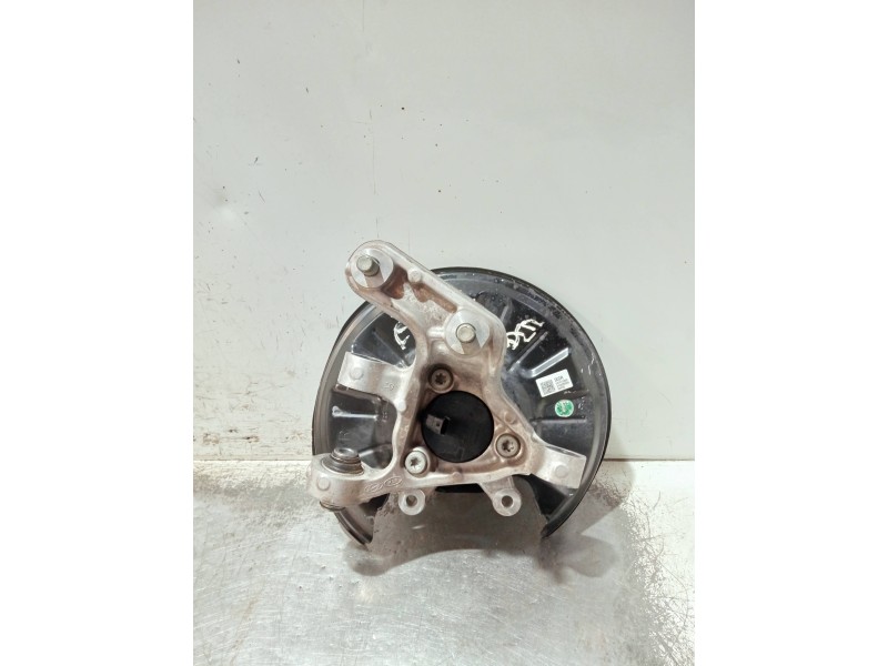 Recambio de mangueta trasera derecha para hyundai kona n os referencia OEM IAM 52701I3000  