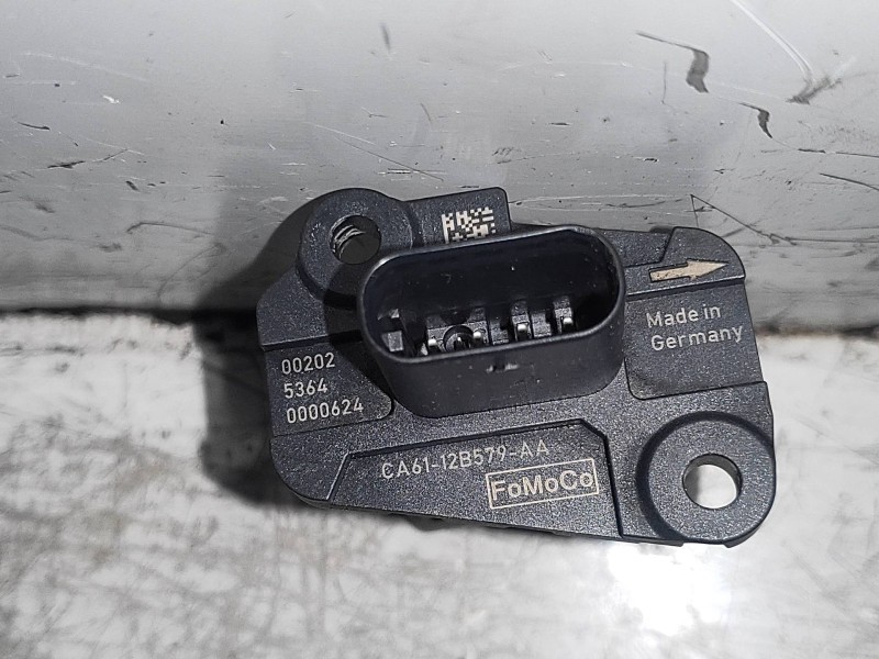 Recambio de caudalimetro para ford tourneo courier (c4a) ambiente referencia OEM IAM CA6112B579AA  