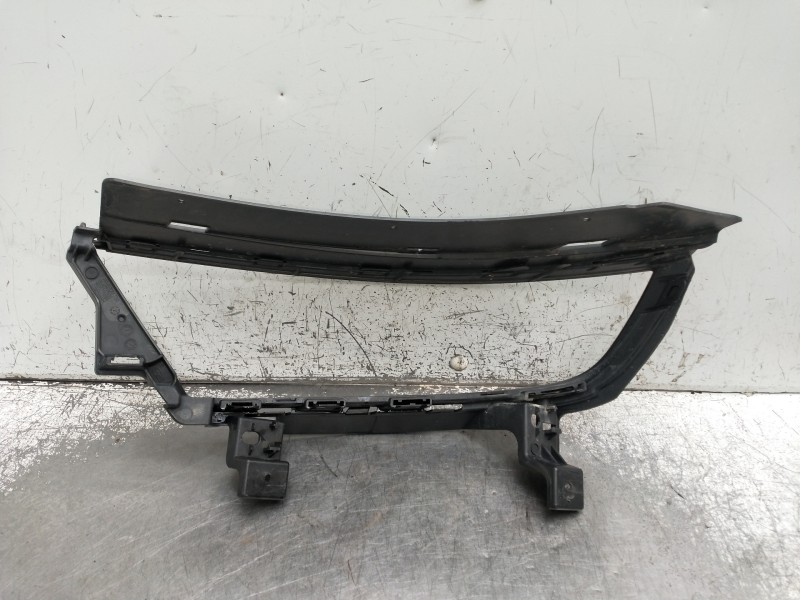 Recambio de soporte faro derecho para opel mokka gs line referencia OEM IAM   