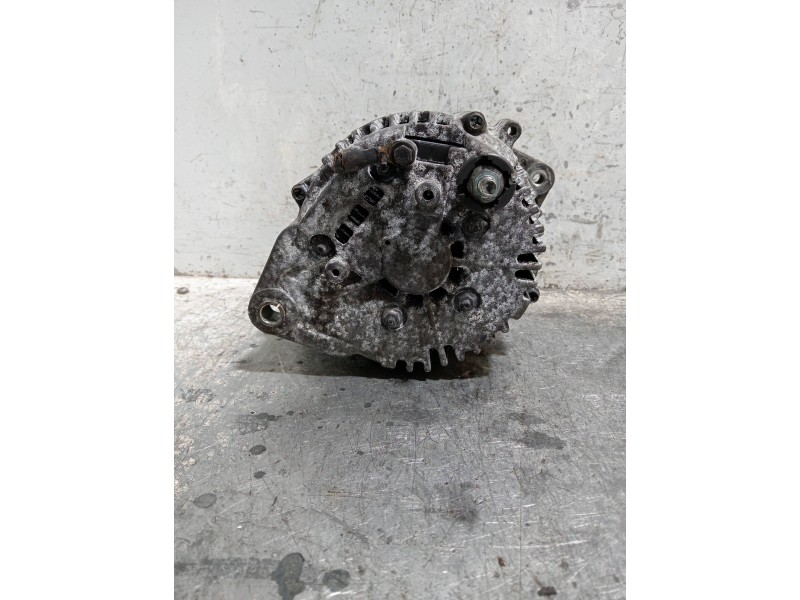 Recambio de alternador para nissan cabstar 09.06 referencia OEM IAM CGB13702  