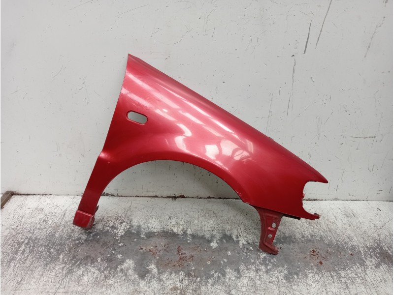 Recambio de aleta delantera derecha para volkswagen polo berlina (6n1) referencia OEM IAM   