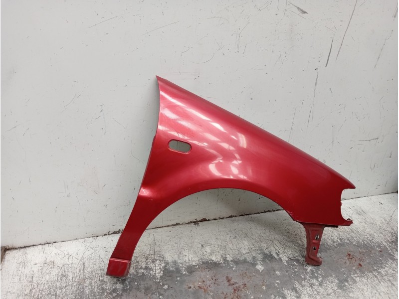 Recambio de aleta delantera derecha para volkswagen polo berlina (6n1) referencia OEM IAM   