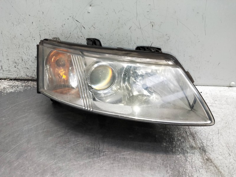 Recambio de faro derecho para saab 9-3 sport hatch referencia OEM IAM   