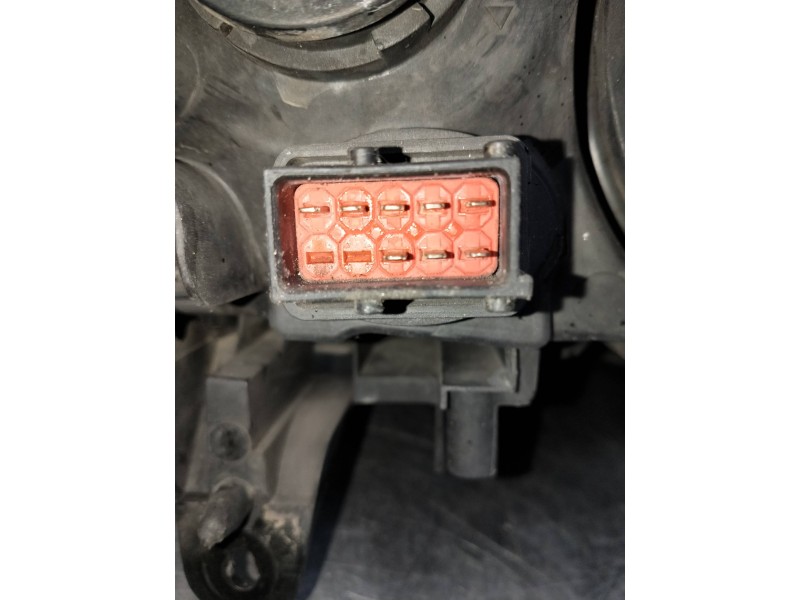 Recambio de faro izquierdo para saab 9-3 sport hatch referencia OEM IAM   